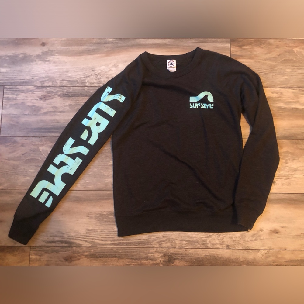 Surf Style dark gray and aqua longsleeved Beach  sweater🏄‍♀️🌴